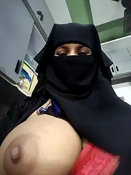 Aafreen_36 live webcam show