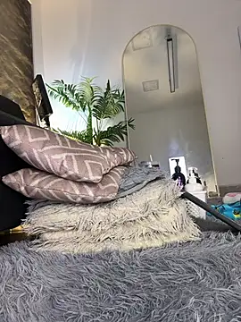Isa__Blanc webcam