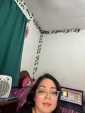indiegirl666 webcam