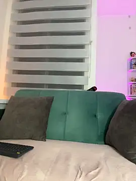 sophie_cute66 live cam on StripChat