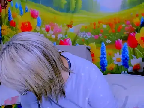 indianroxy webcam