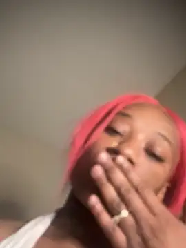 KiDaBrat live webcam show