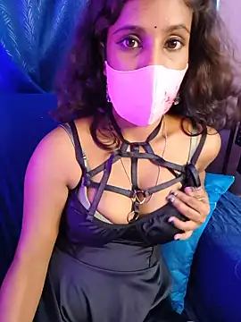 dola-jaan live cam on StripChat