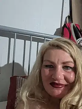 trippsgotlips webcam