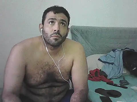 alphalatinobearx webcam