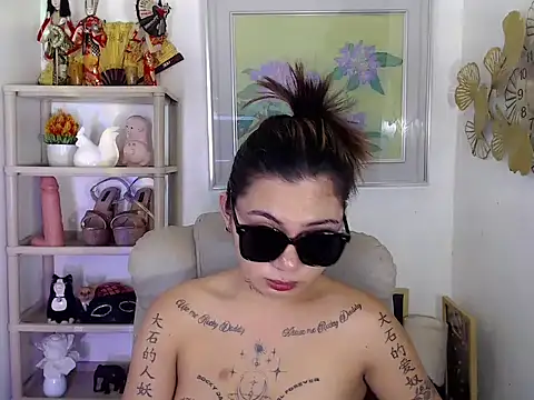 JasmineHiller webcam