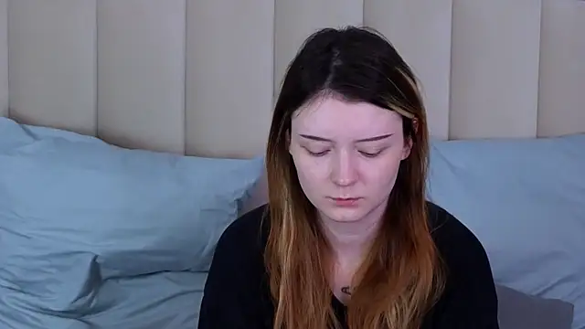 AlyssFrost webcam