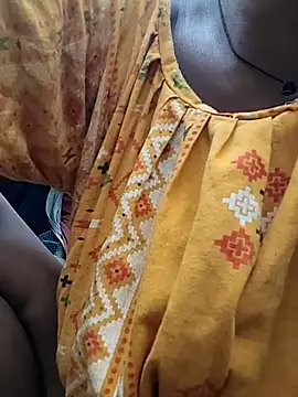 Sweet-runi live sex cam