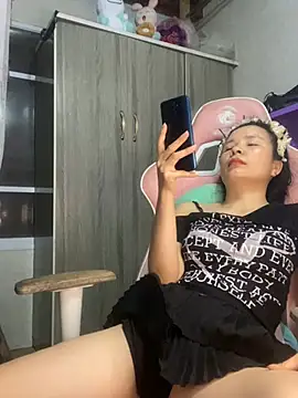 Ivy_Trix2 webcam