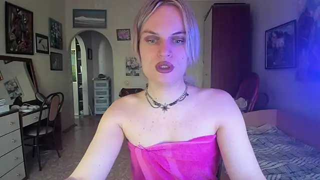 milliKira006 webcam