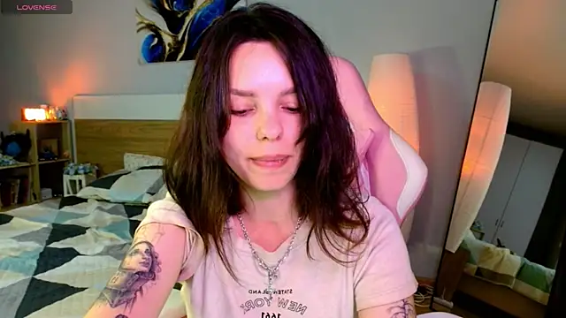 Maya_Campbell webcam