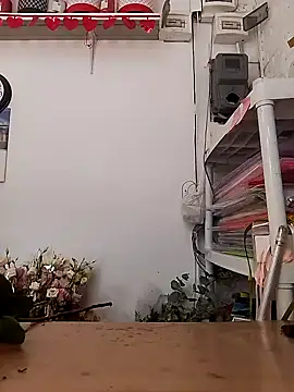 LittleFlower777 webcam