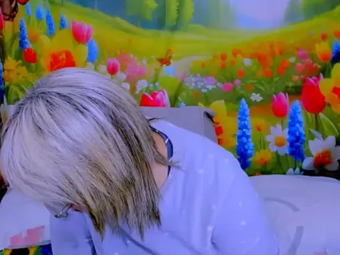 indianroxy webcam