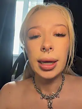 MaryChanXO live sex cam