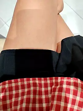 ori-lynk (F milf) - Make me wet next to someone