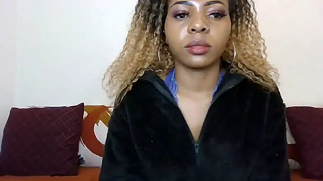 DiamondLuv29 webcam
