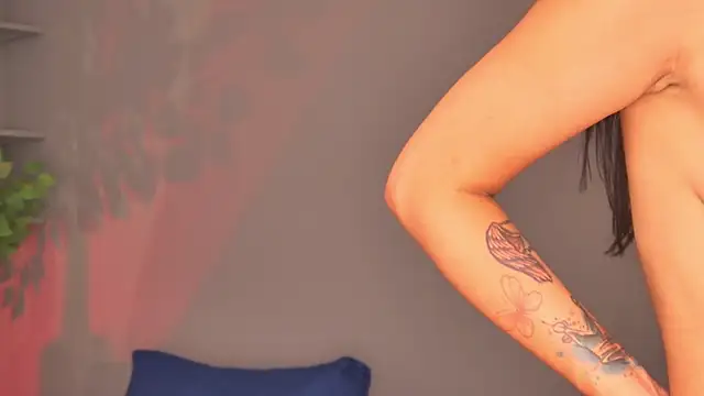 DesiMissy webcam