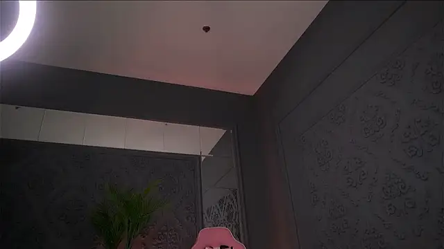 BrattyScarlet webcam