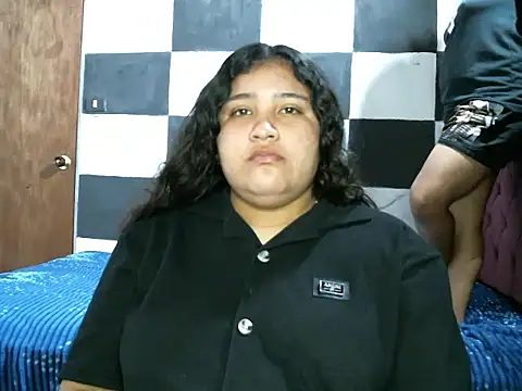 Valery-Khloe webcam