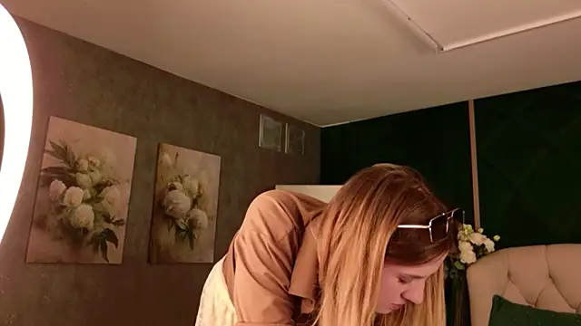 Laura_Stellar webcam