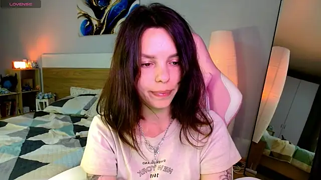 Maya_Campbell webcam