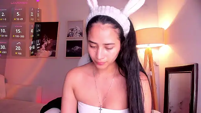 lara_madisson (F young) - 💦 Juicy blowjob + saliva on my tits