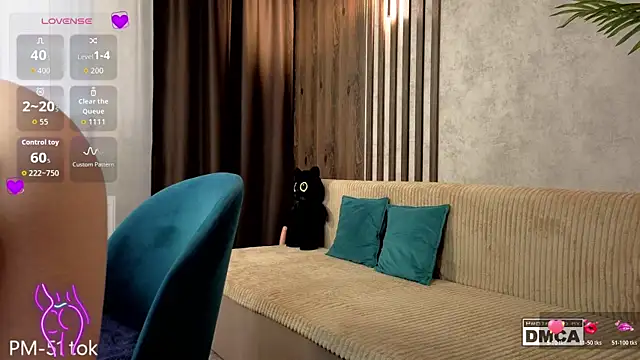 holl1would's live room