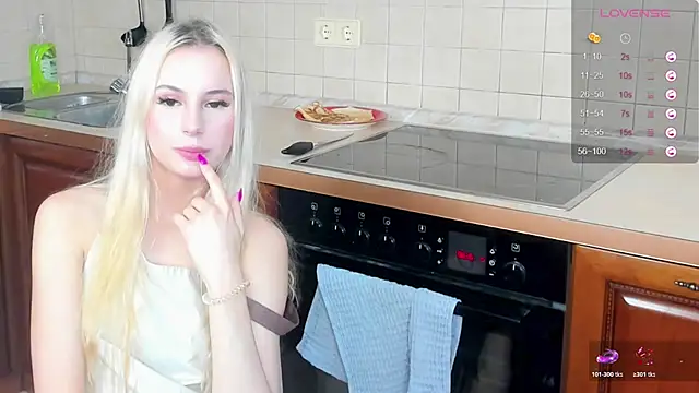 Karolina_brand live cam on StripChat