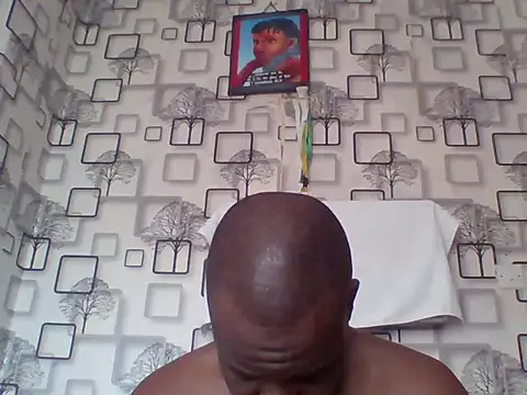 Chumba_001 live cam on StripChat