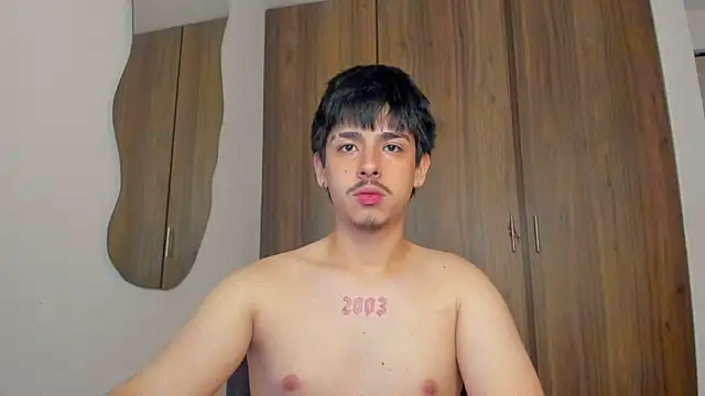 Maximo_Miller webcam