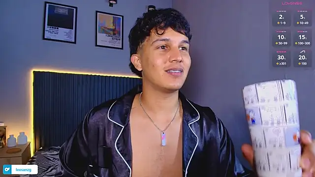 Leo_Savage_ webcam
