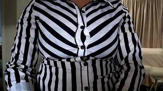 NewBeginnings8 live webcam show