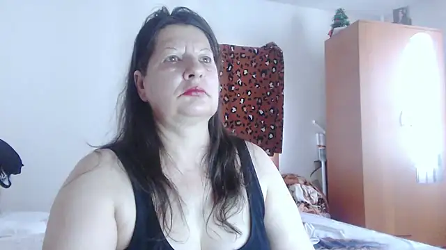 ExtasyMature live cam on StripChat