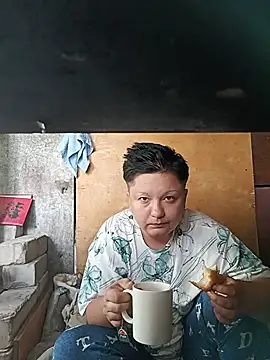 Tina_Mirabella webcam