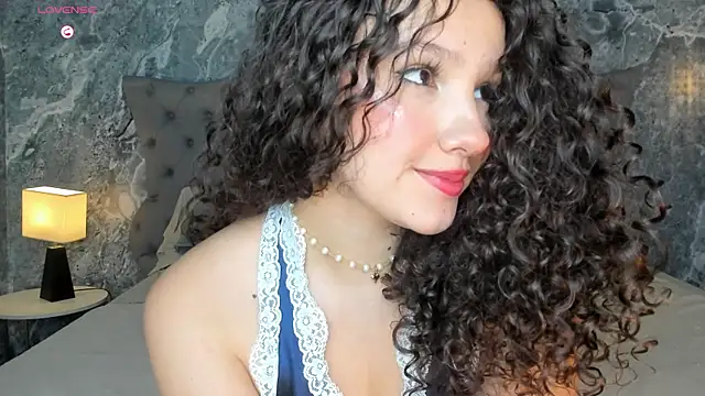LucyLovelyy webcam