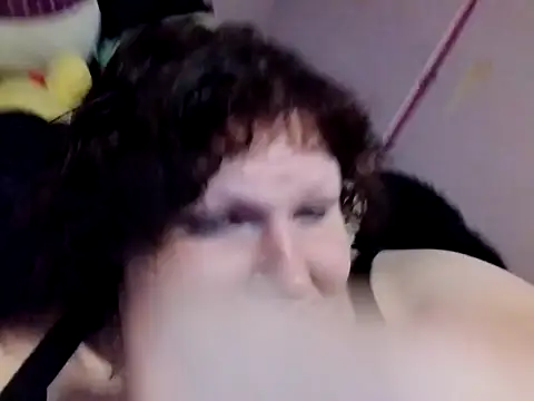 bigtiteclipse live cam on StripChat