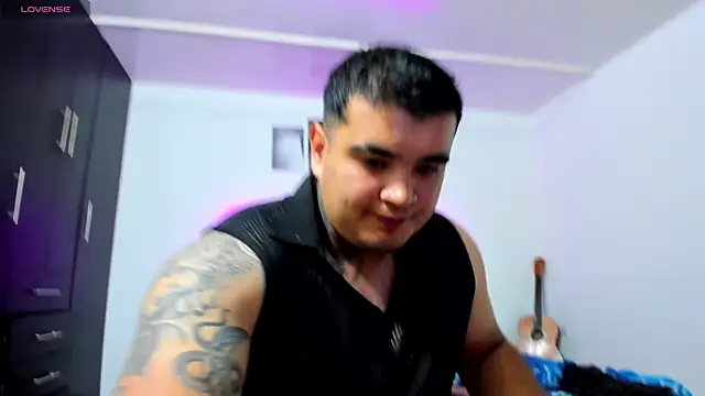 thiago__cp01 live cam on StripChat