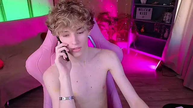 kevingarsiaa (M twink) - jerk off 2 min