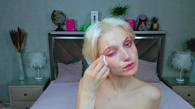 MiaKarlos live webcam show