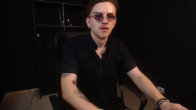 FelixStarkk live webcam show