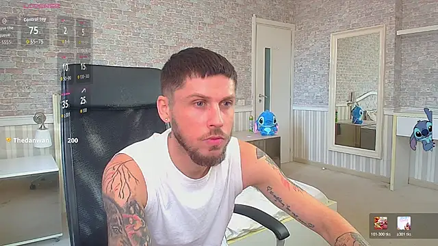 JonahShaw live webcam show