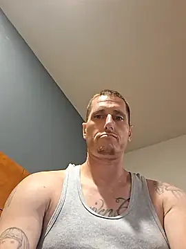 majestic4u live cam on StripChat
