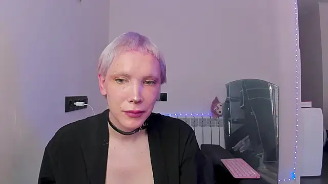 Модель: Lyricca