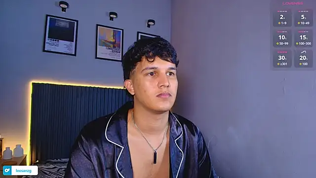 Leo_Savage_ webcam