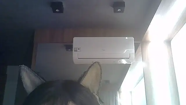 SkinnyKitten live cam