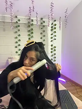 Lucyjoi webcam