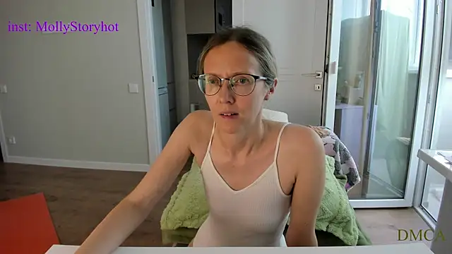 MollyStory webcam