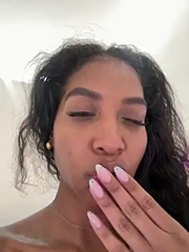 IamCrystal2 live cam