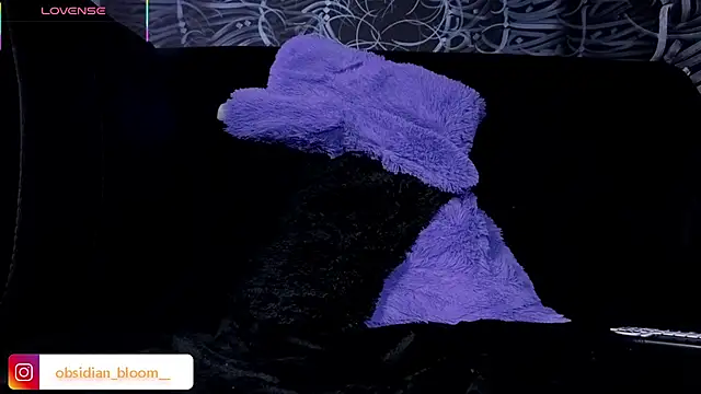 Alisson_Wynter webcam
