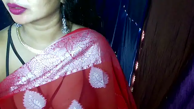 QUEEN_SAKHI1 webcam